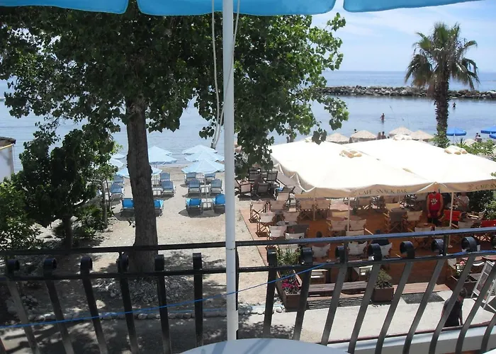 Hercules Sea Front * Κατελειός