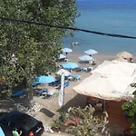 Hercules Sea Front Apartamento Katelios