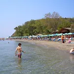 Hercules Sea Front Apartamento Katelios