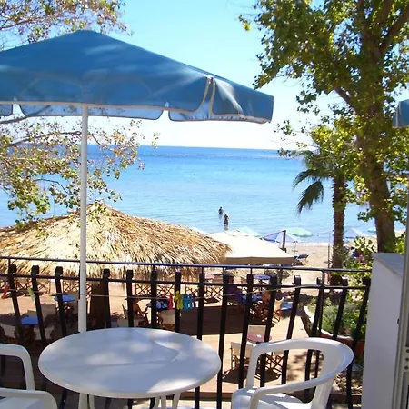 Διαμέρισμα Hercules Sea Front Κατελειός
